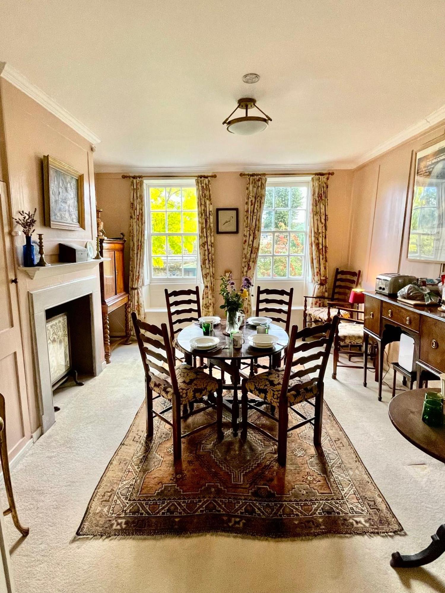 انفيلد Clarendon Cottage المظهر الخارجي الصورة